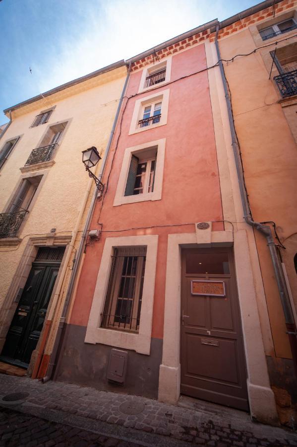 Venez Rever Beziers Centre Et Gare Il Y A Plus Cher Mais C Est Moins Bien Exterior photo