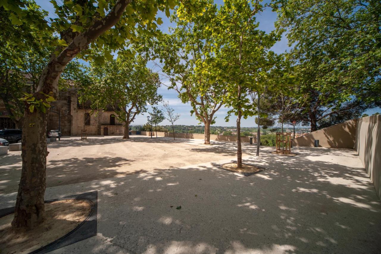 Venez Rever Beziers Centre Et Gare Il Y A Plus Cher Mais C Est Moins Bien Exterior photo